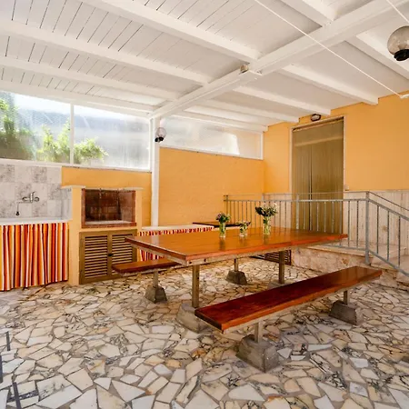 Cozy - House A 100 M Dal Mare E Parcheggio Privato By Ape Apartment